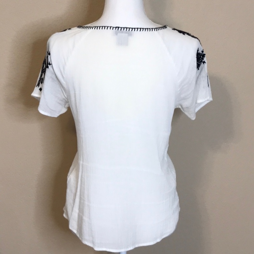 Lucky Brand Embroidered Peasant Top - Picture 8 of 13